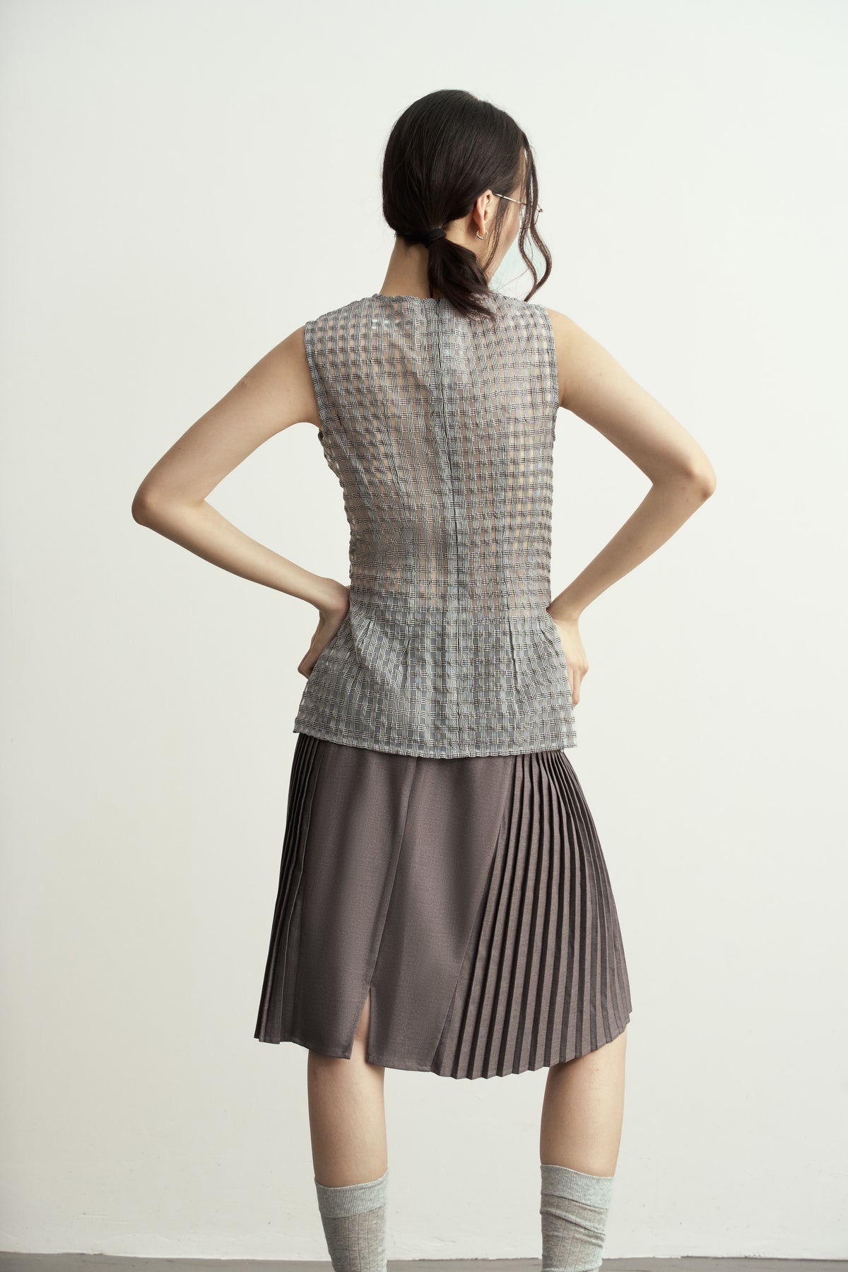 SLEEVELESS SEMI-SHEER GREY CHECK FITTED TOP