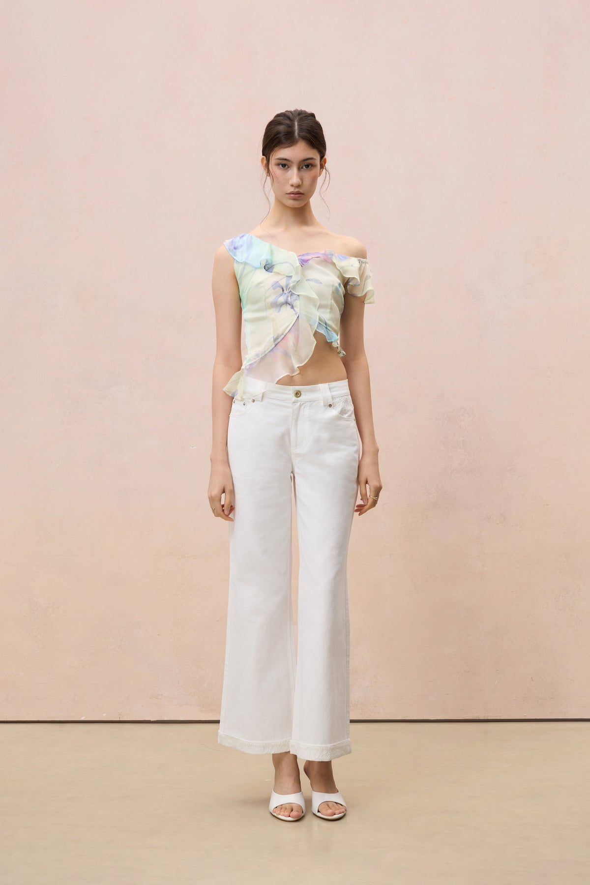FLORAL ASYMMETRIC OFF-THE-SHOULDER TOP