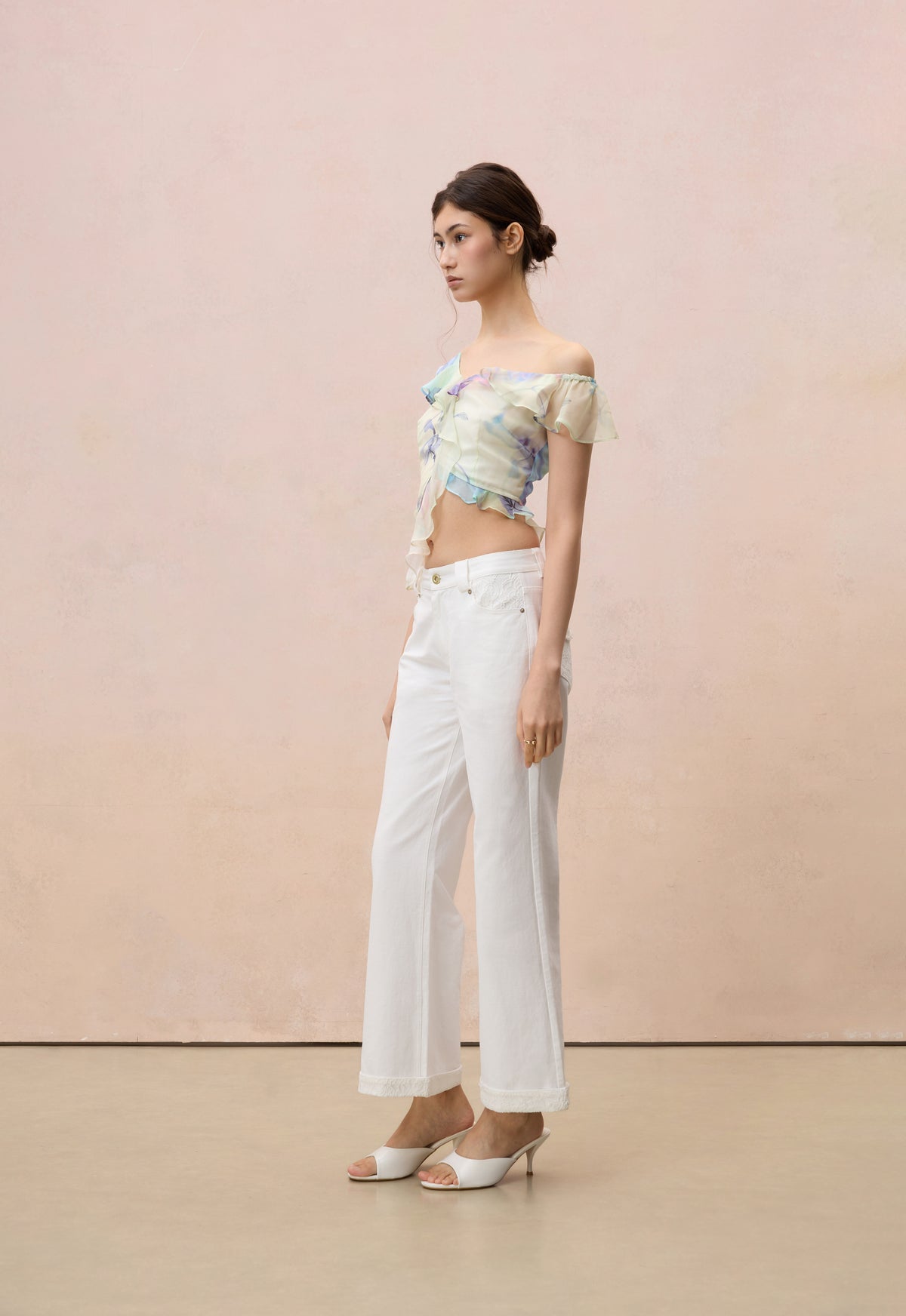 FLORAL ASYMMETRIC OFF-THE-SHOULDER TOP