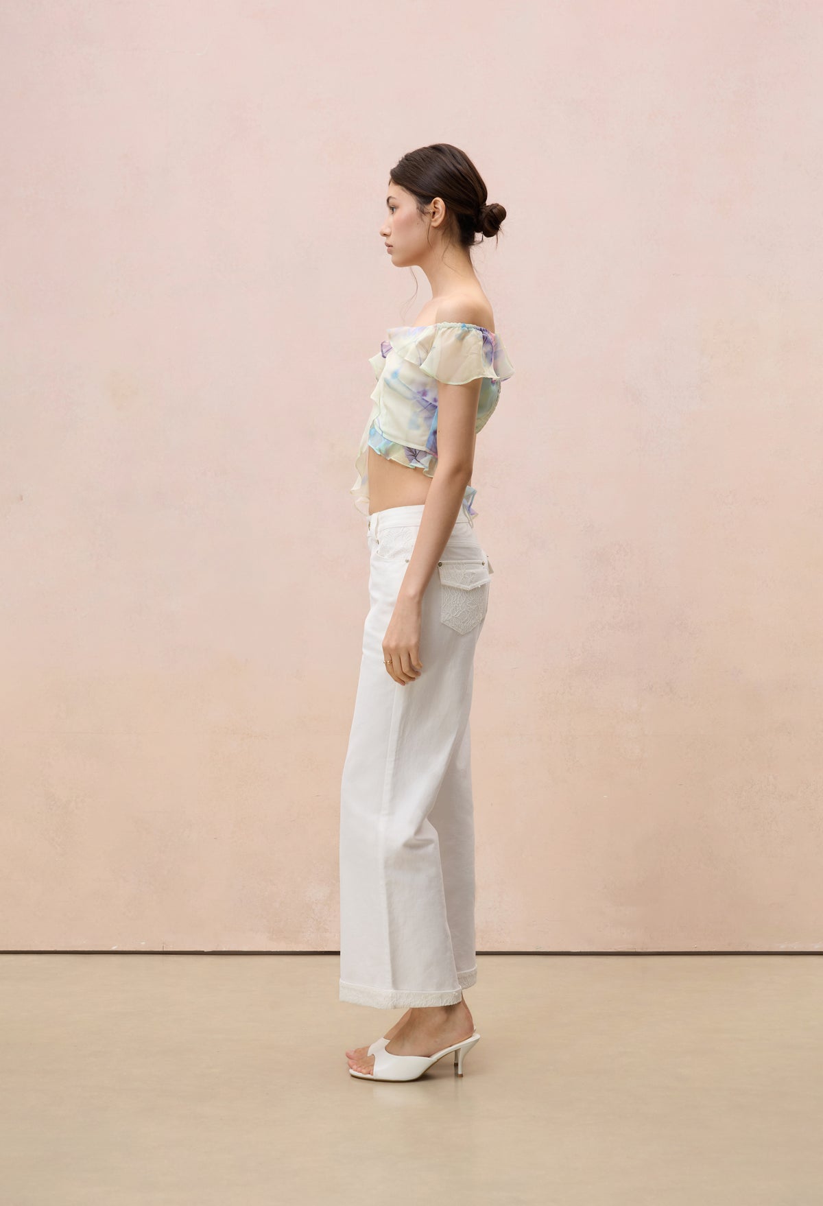 FLORAL ASYMMETRIC OFF-THE-SHOULDER TOP