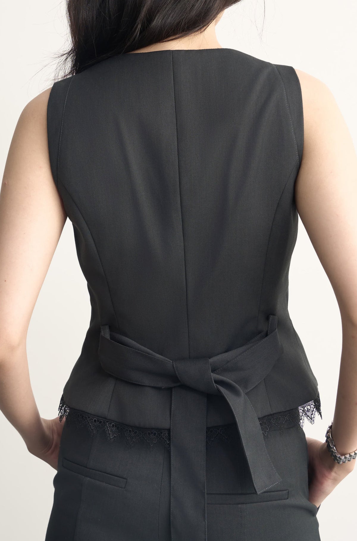 V-NECK TAILORED VEST WITH LACE TRIM